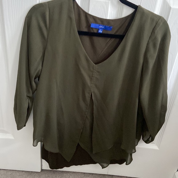 Olive Green Blouse - Picture 2 of 2